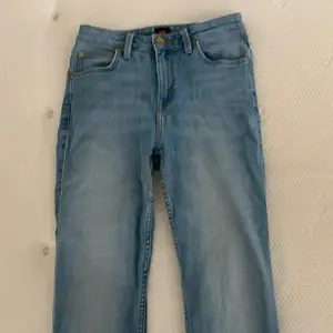 Väl använda Lee jeans i strl W28 L31. Nypris: 999kr 