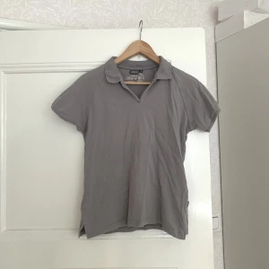 Golf tröja - Nice basic perf grå tröja
