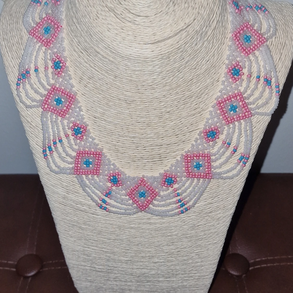 Handgjord halsband  - 90