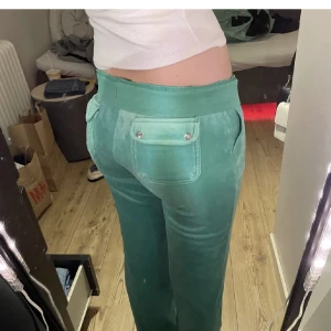 Juicy couture byxor  - Säljer eftersom de ej andvändes länge 💕