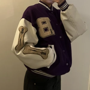 Varsity jacket - Kom gärna med frågor om ni undrar något och kika gärna min profil, fixar paketpris❤️