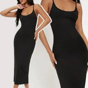 Bodycon dress - Tajt klänning som verkligen framhäver former 😍 Storlek xs men passar även s! Aldrig använd 