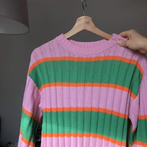 Klänning ASOS - Så skön och härlig klänning i stickat material. Använd endast fåtal gånger!