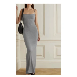 Skims klänning - BYTE