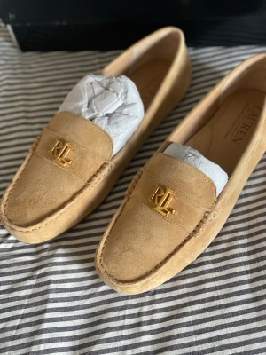 Ralph lauren loafers  - Strl 38  Säljer pga fel storlek 