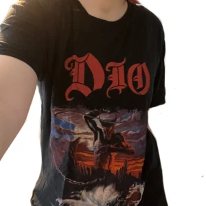 DIO bandtröja - band tröja med Deo Holy Diver