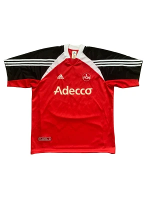 FC Nürnberg 2001/2002 - Storlek Large Skick 8/10 Namn på ryggen Leitl nr 7