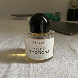 Byredo ”Mixed emotions” - Parfym från Byredo, 50 ml. Knappt använd.