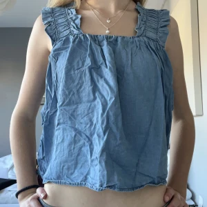 Sött linne - Fint linne med denim liknande färg! Bra skick
