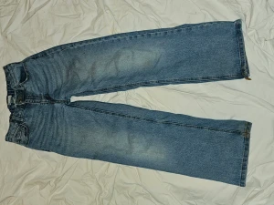 Jeans byxor - Mörk blåa Jeans byxor för barn