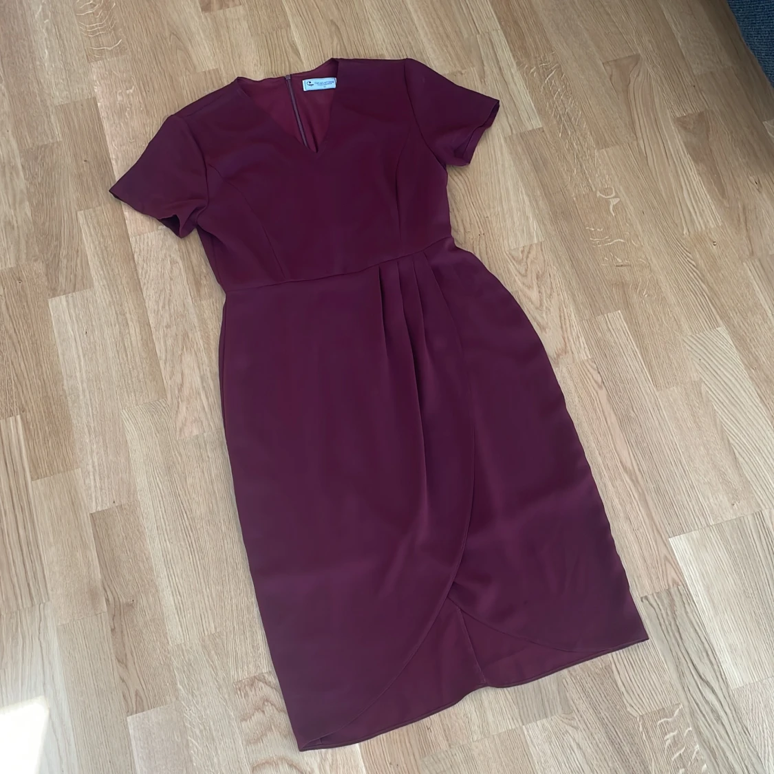Burgundy midi dress - 91
