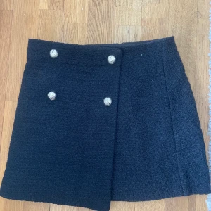 Kort kjol - Super fin kjol från Mango i storlek XS💜