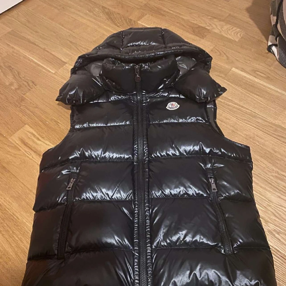 Moncler väst  - 90
