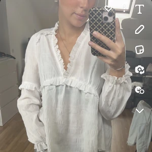 Blus  - Super söt Nakd blus🤍🤍