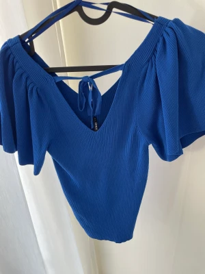 Blus/tröja - Blus/tröja, Använd 1 gång, Jätte bra skick, Storlek S