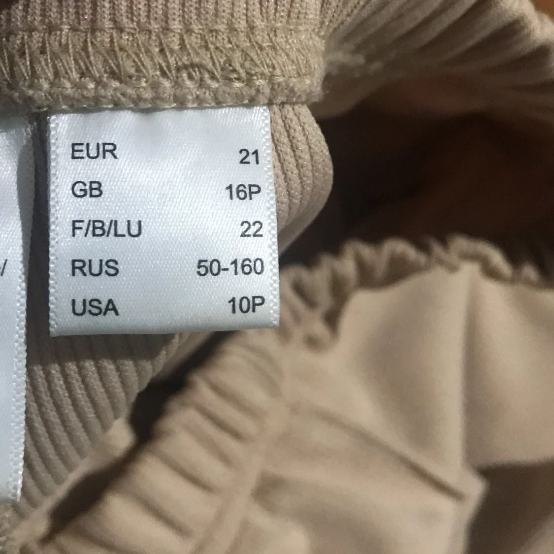 Beige byxor i utmärkt skick! - 91