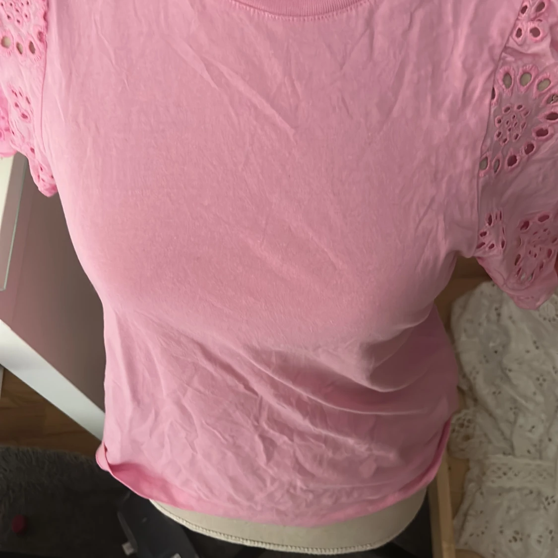 Rosa spets t-shirt - 90