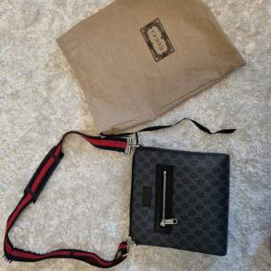 A-kopia Gucci väska, aldrig använd bara provad. Följer med dustbag
