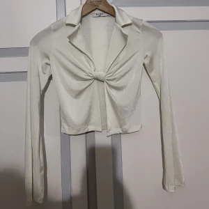 Nakd blus - Blus från Nakd, aldrig använd och väntar på ett nytt hem🤩