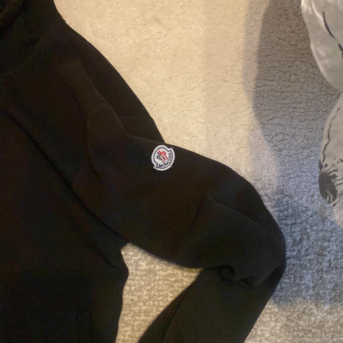 Moncler långtröja  - 90