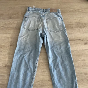 Baggy jeans - Okej skick  St 30/32
