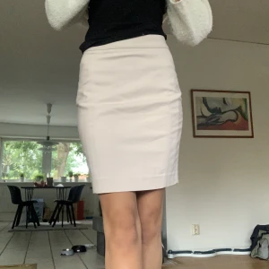 Pennkjol - Använd 1 gång, väldigt bra skick!