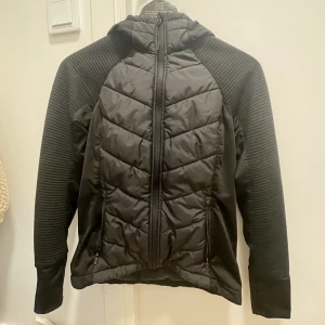 Träningsjacka  - Bra skick 