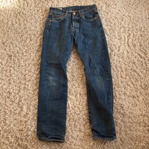 Levis 501 - Säljer mina Levis 501 för dom är för stora