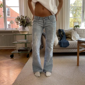 Såå fina lowwaist jeans🥰 - Modell 169