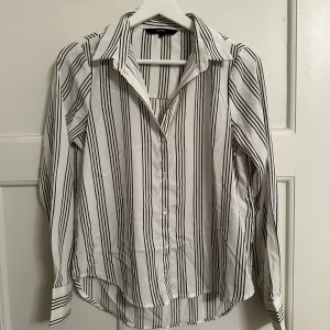 Randig skjorta - Randig skjorta från Vero Moda