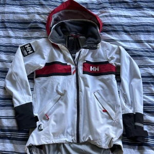 Helly Hansen jacka - Fin jacka från Helly Hansen  Fint skick