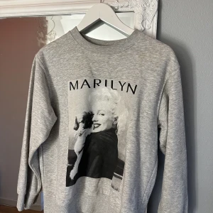 Tröja - Tröja i storlek xs