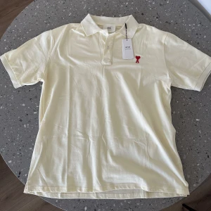 Ami piké  - Piké från ami. Nypris 1300kr Sitter som en L