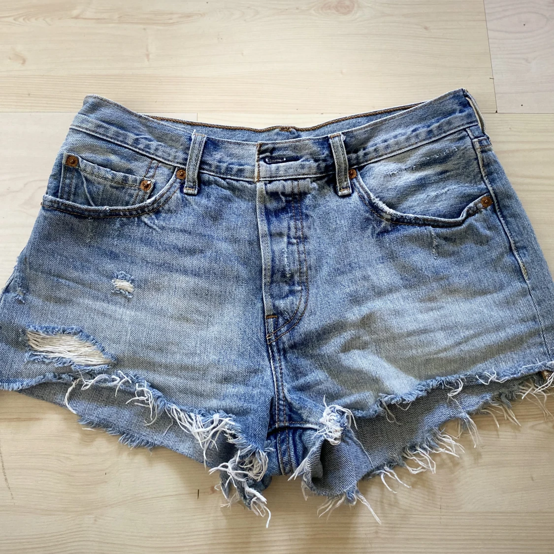 Levis shorts  - 90