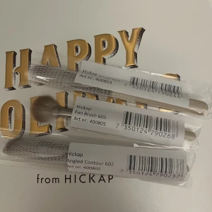 Hickap borstar  - Helt nya hickap borstar, står på första bilden vilka det är. Säljer för 150kr💕💕 använd gärna ”köp nu” funktionen!