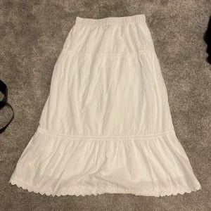 Fin kjol  - Säljer denna aldrig använd bara testad! Helt ny! Inte köpt i Sverige. Den är skitfin❤️