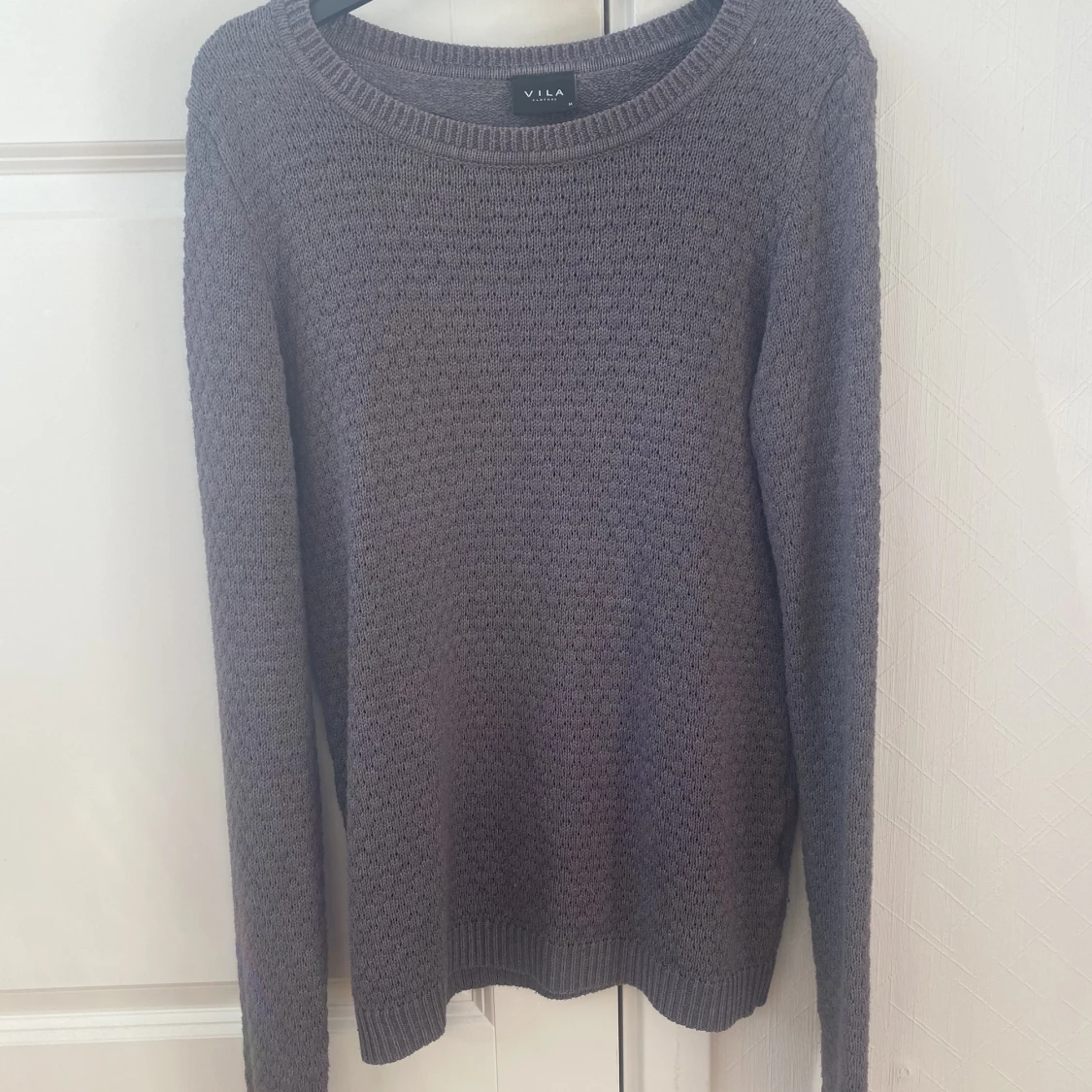 Grå stickad tröja - 90