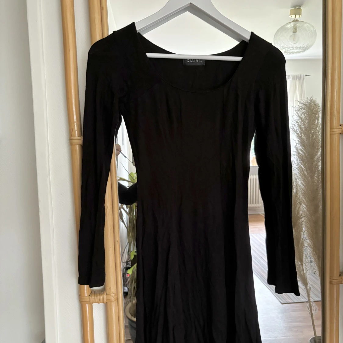 Svart klänning basic