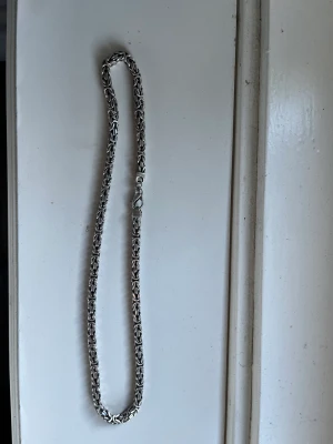 Halsband kjesar länk  - Silver halsband  925 stämpel finns. Kjesar länk ny pris 3000 mitt pris 1300