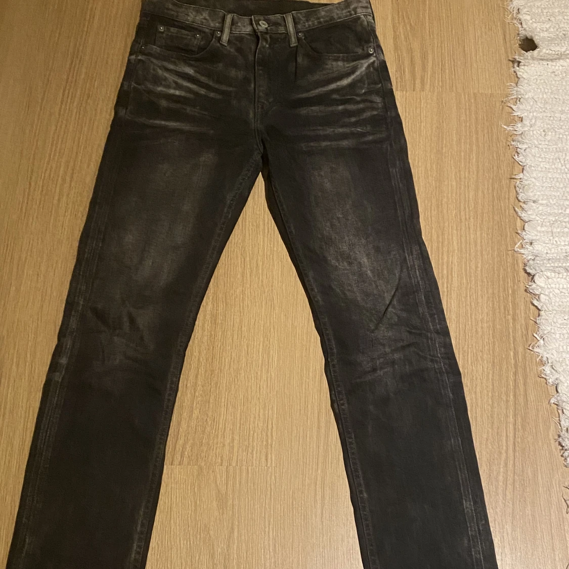 Levi’s jeans - 90