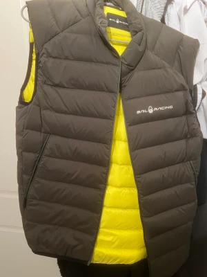 Sail racing väst (herr) - Köpt för 2200kr Säljer för 999kr Storlek m 