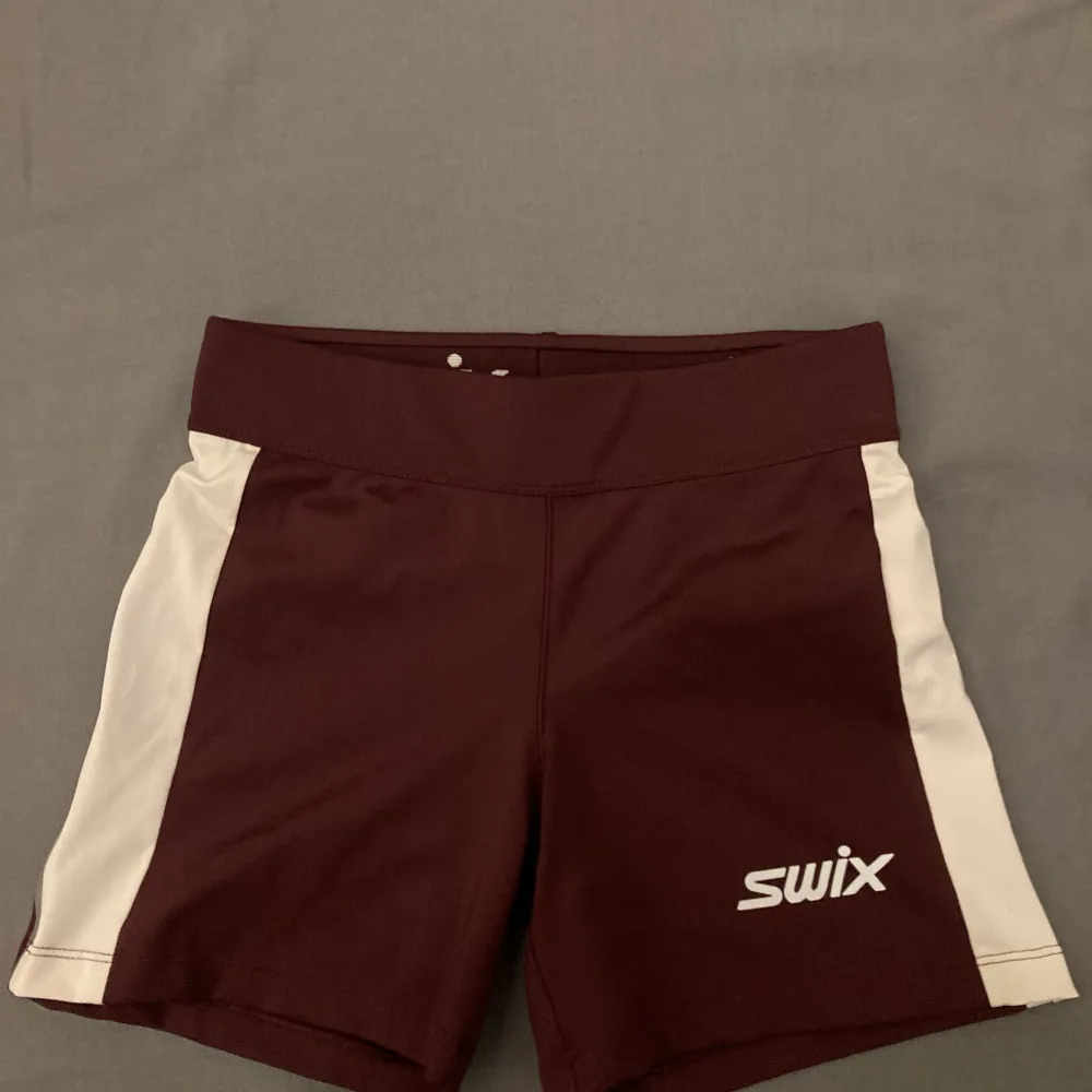 Swix shorts strl xs Nyskick nypris 700kr. Shorts.