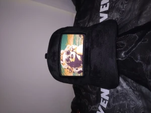 Revenite velvet keps  - Skick 10/10 nästan oanvänd 400kr