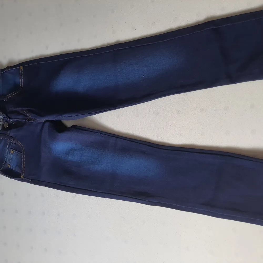 Girls beautiful blue jeans. Size 23. Jeans & Byxor.