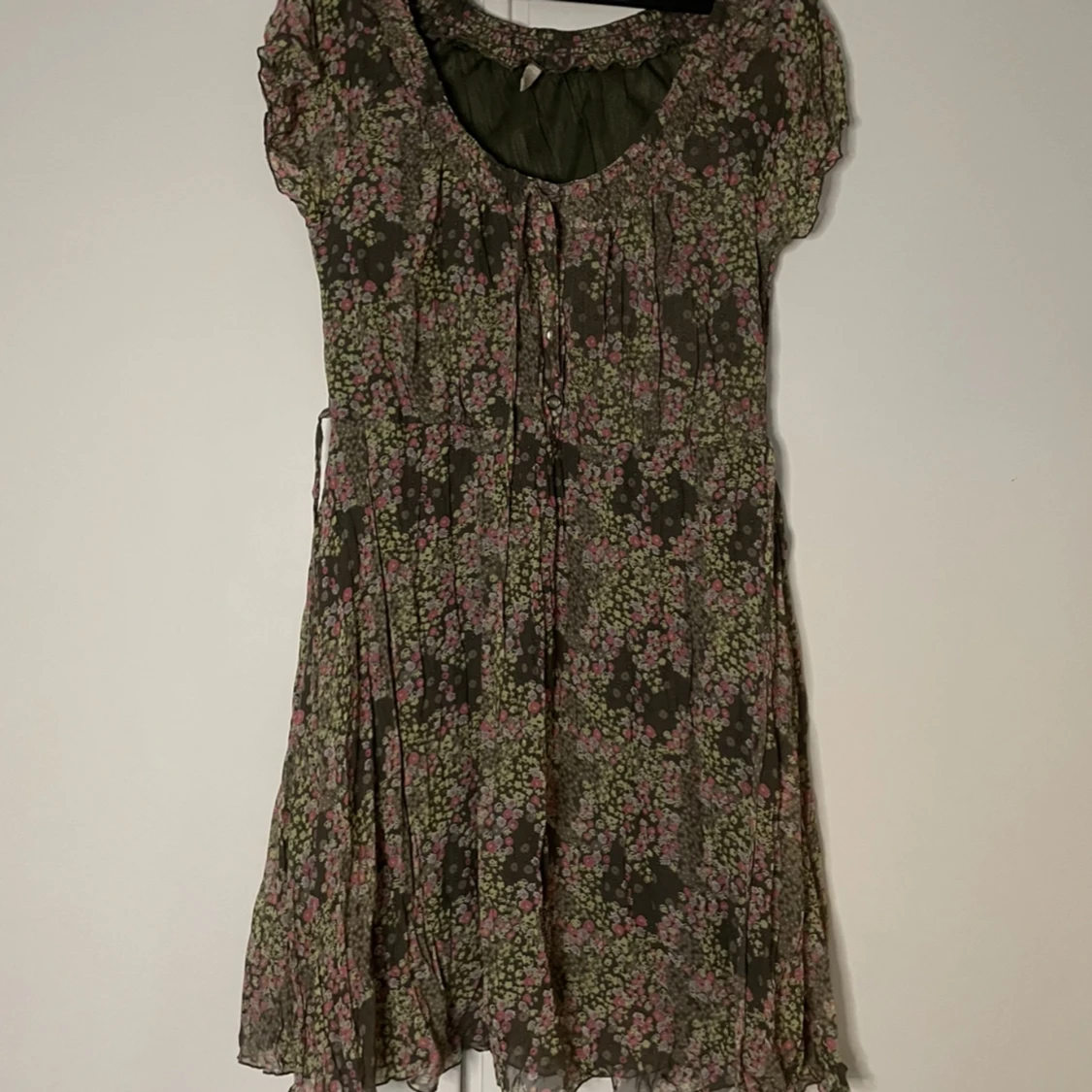 Blommig klänning - 91