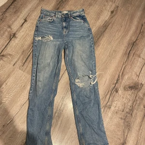 Jeans - Blåa jeans från Gina💕