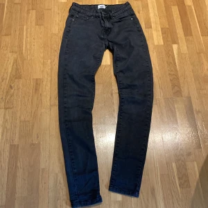 Stretch jeans  - Svarta skinny stretch jeans 