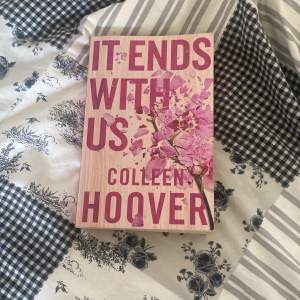 It ends with us av colleen hoover, engelsk text, nyskick💗🍂