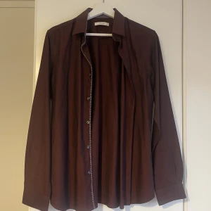 Skjorta Jack & Jones - Superfint skick, använd ca 2 gånger. 