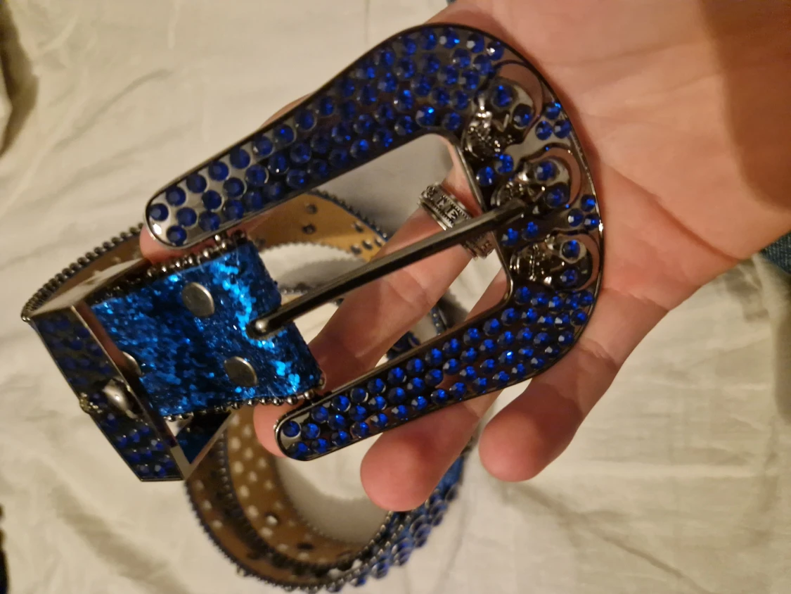 Blått rhinestone bälte